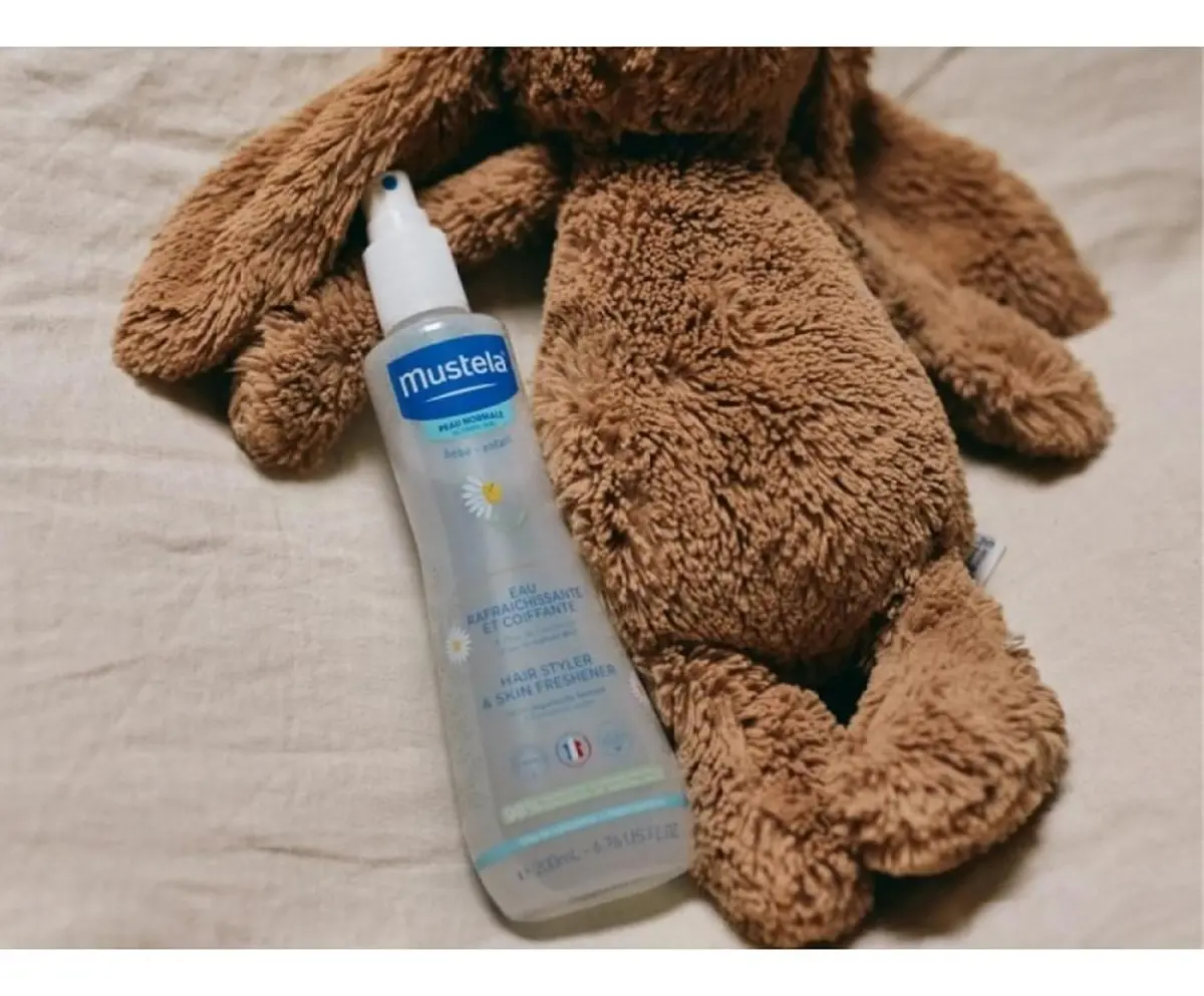 Agua Perfumada Para Peinar Refrescante Mustela 2