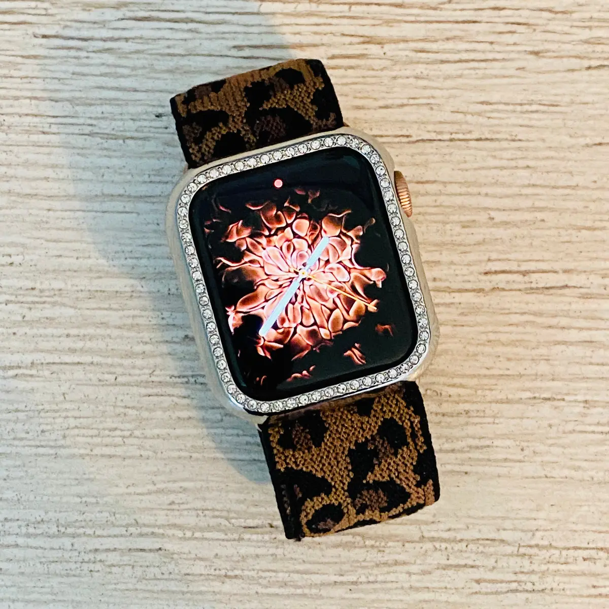 Stretchable Elastic Leopard Print Band For Apple Watch Two Colors Available 3