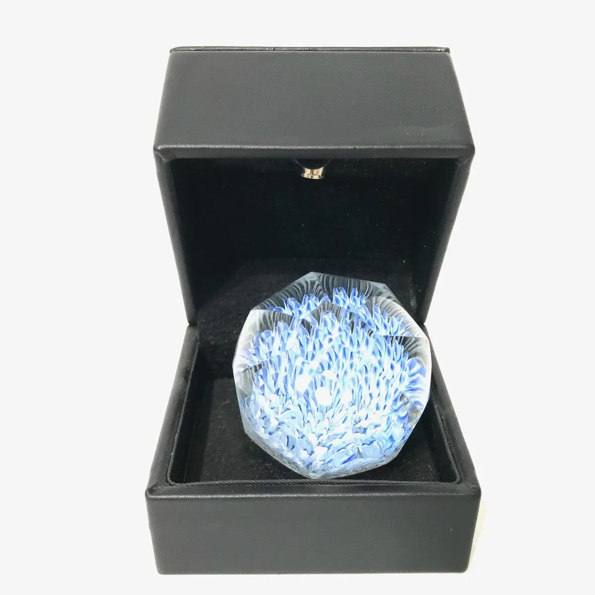 Akihiro Faceted Marble 1