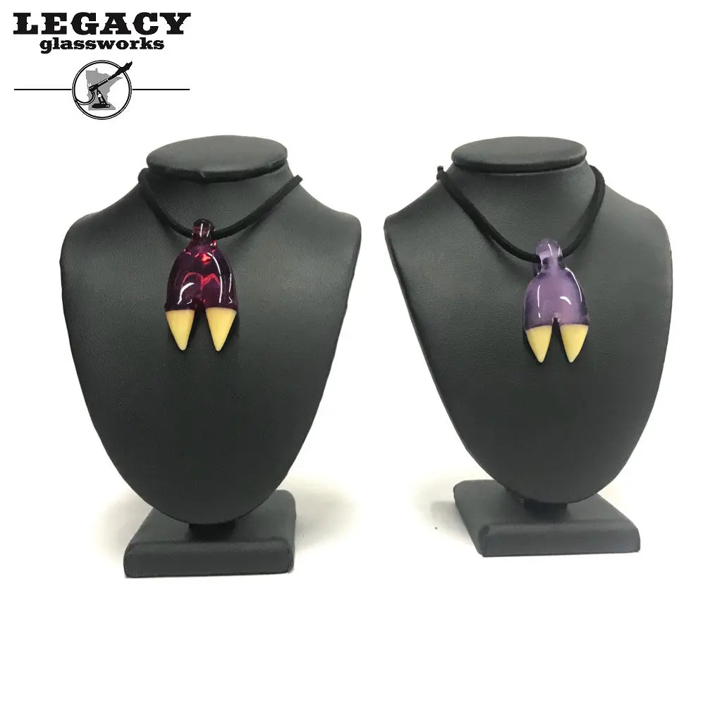 Elbo Claw Pendant 1