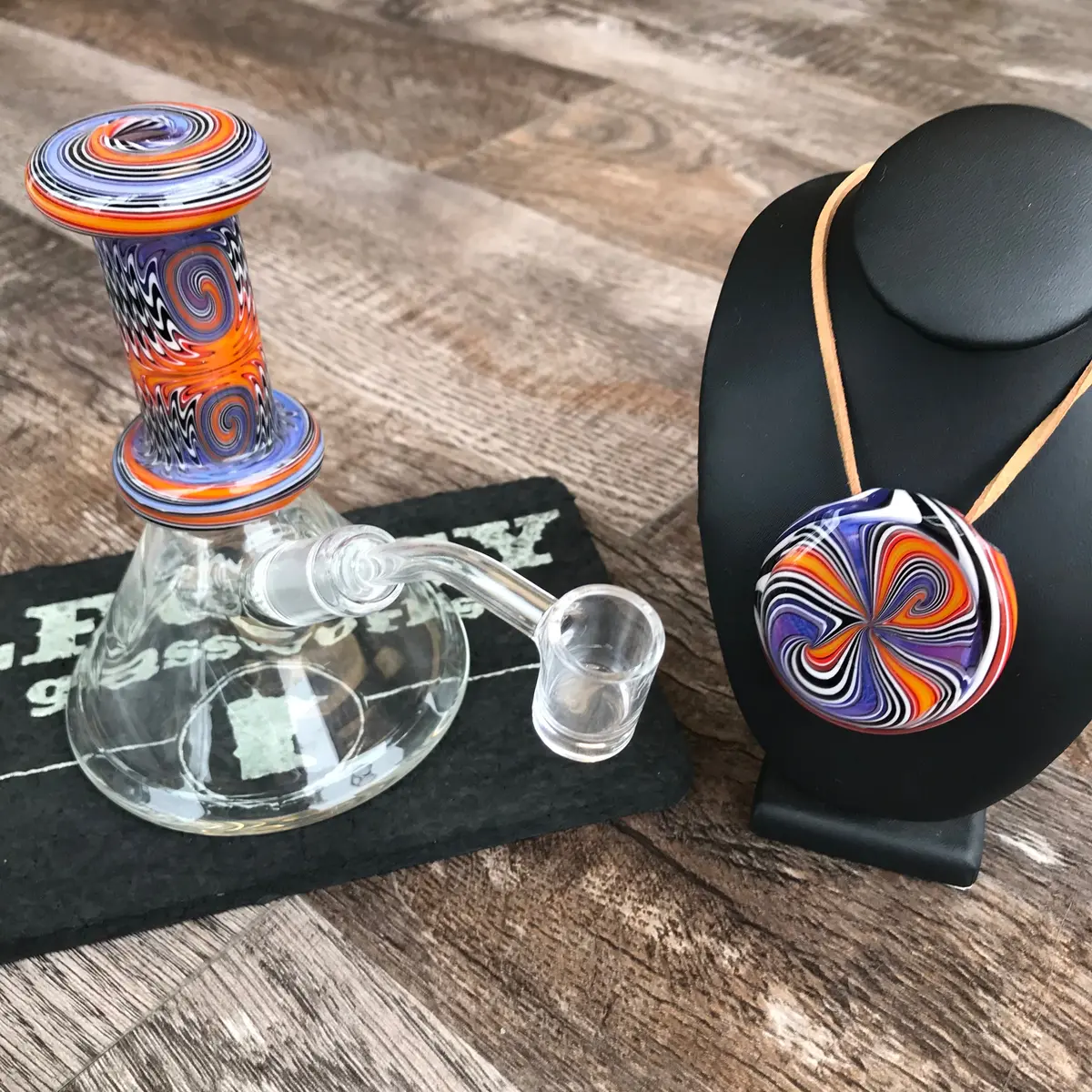 Fogz Wig Wag Beaker & Pendant 1