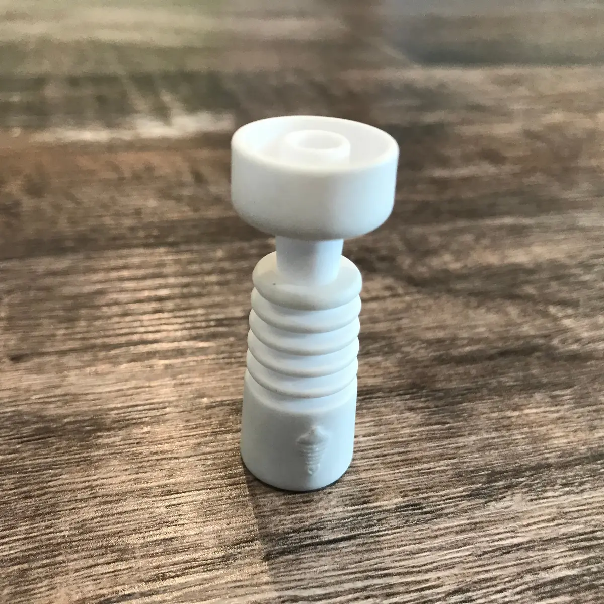 Hive Ceramic Two-Piece Domeless Nail 1