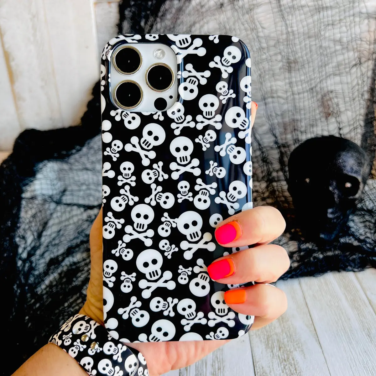 Skulls And Crossbones Phone Case For Iphone 1