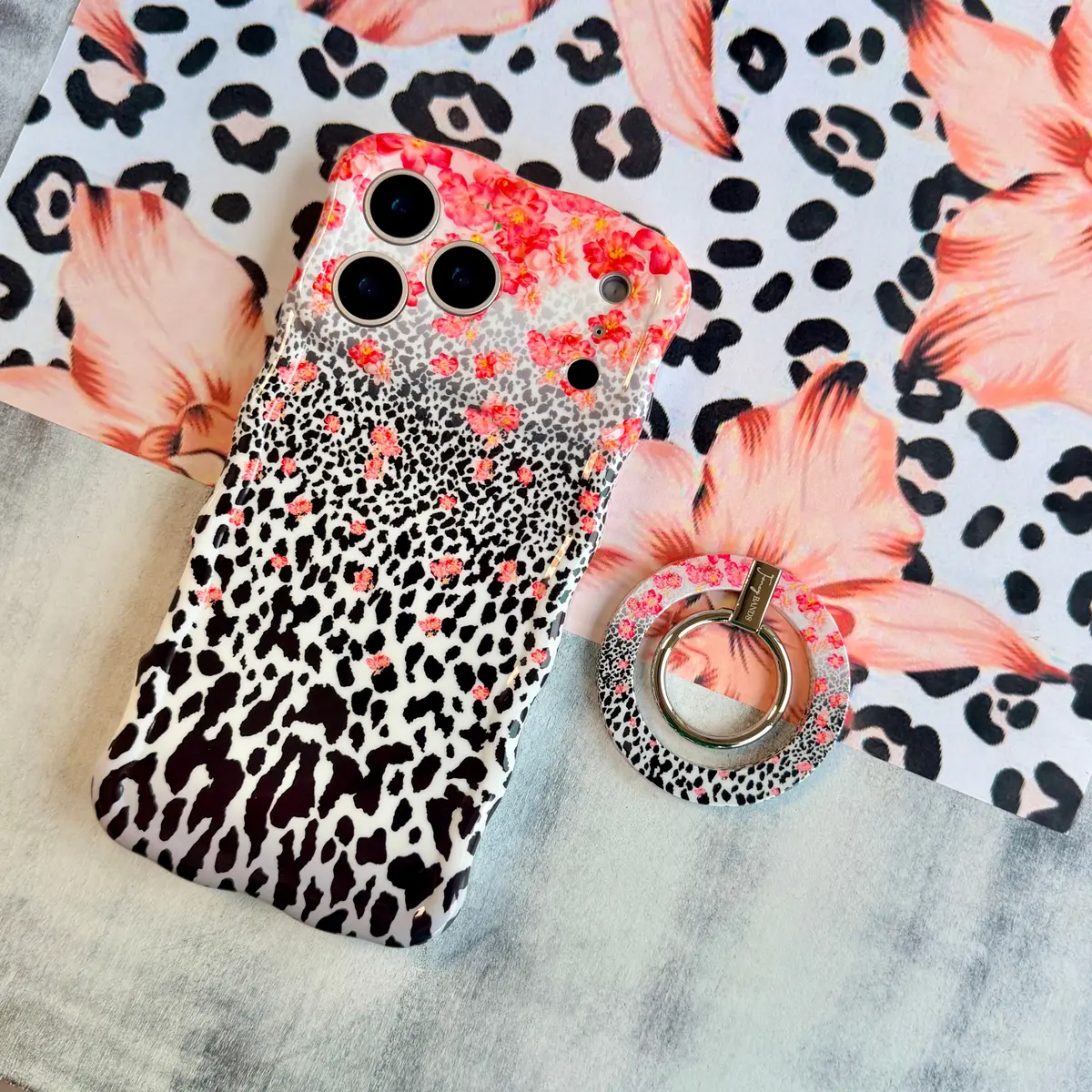 Flower-Fetti Leopard Hold It Fancy Magsafe Grip Ring 2