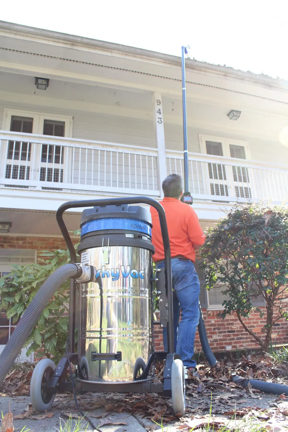 Skyvac®️ Action Photo - Gutter Cleaning Residential 1