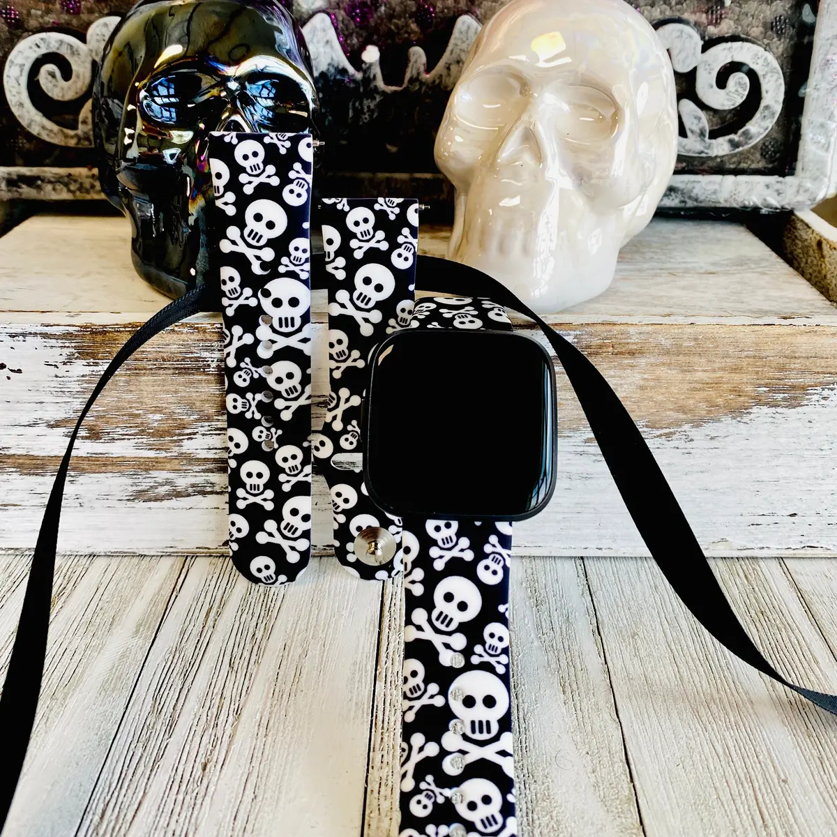Skull And Crossbones Print Silicone Band For Fitbit Versa 1/2 1