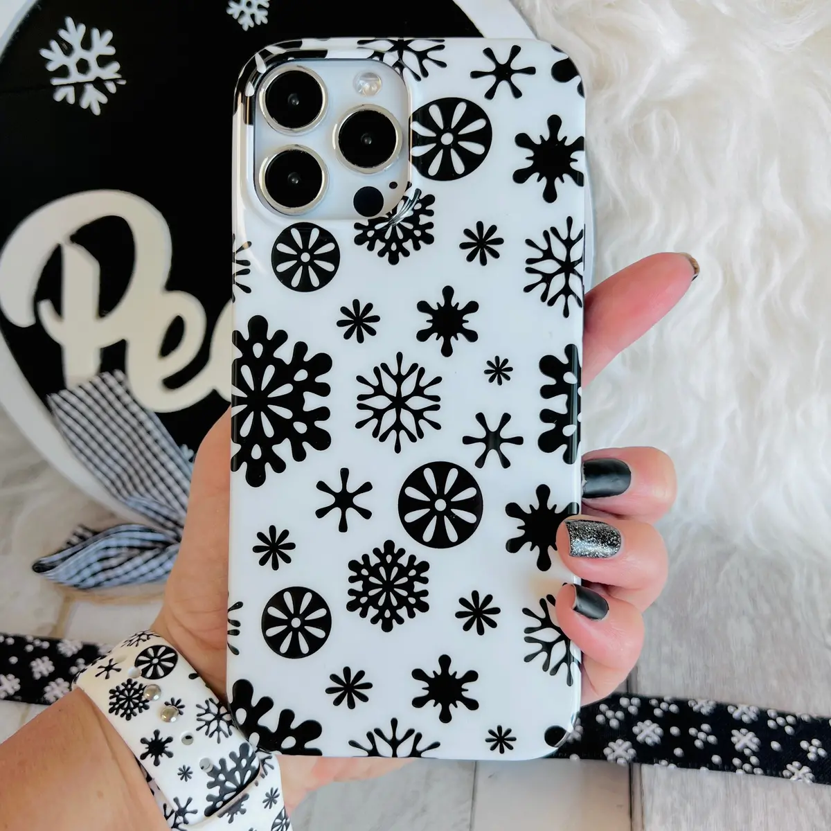 Snowflakes White Background Phone Case For Iphone 1