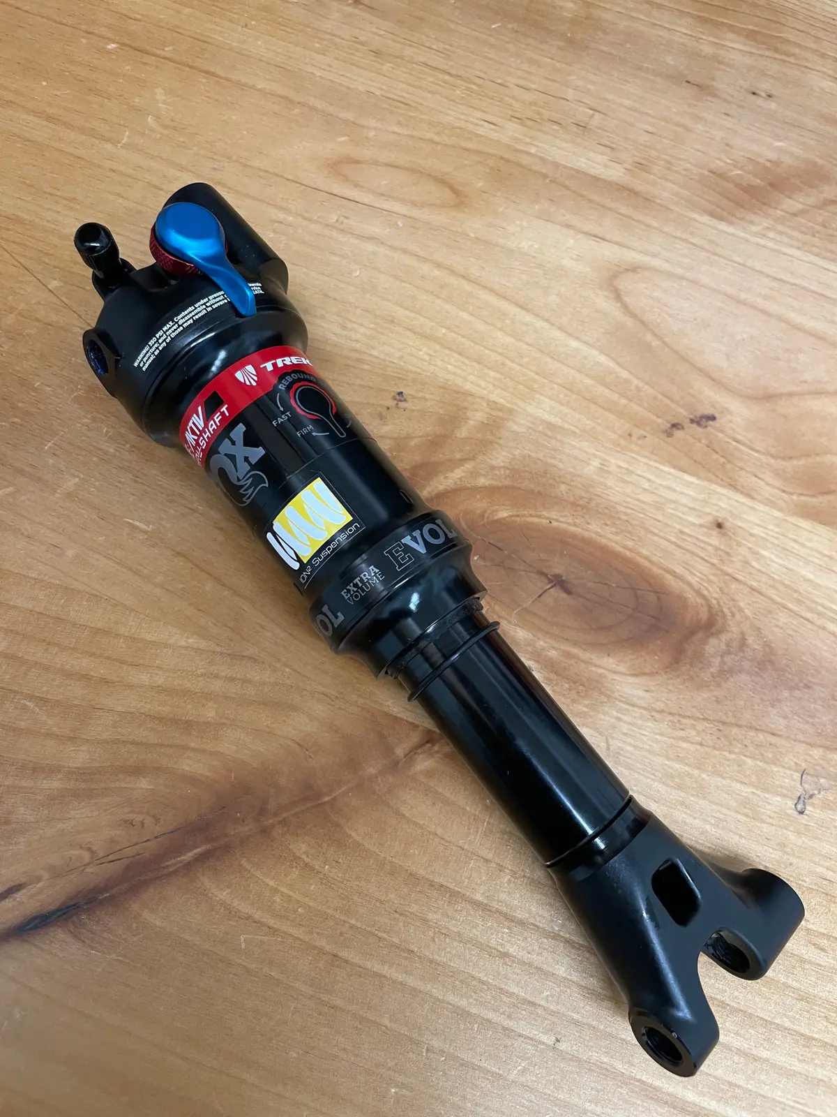 2022 Fox Trek Re-Aktiv Thru-Shaft 210X55 (Rebuild) 1