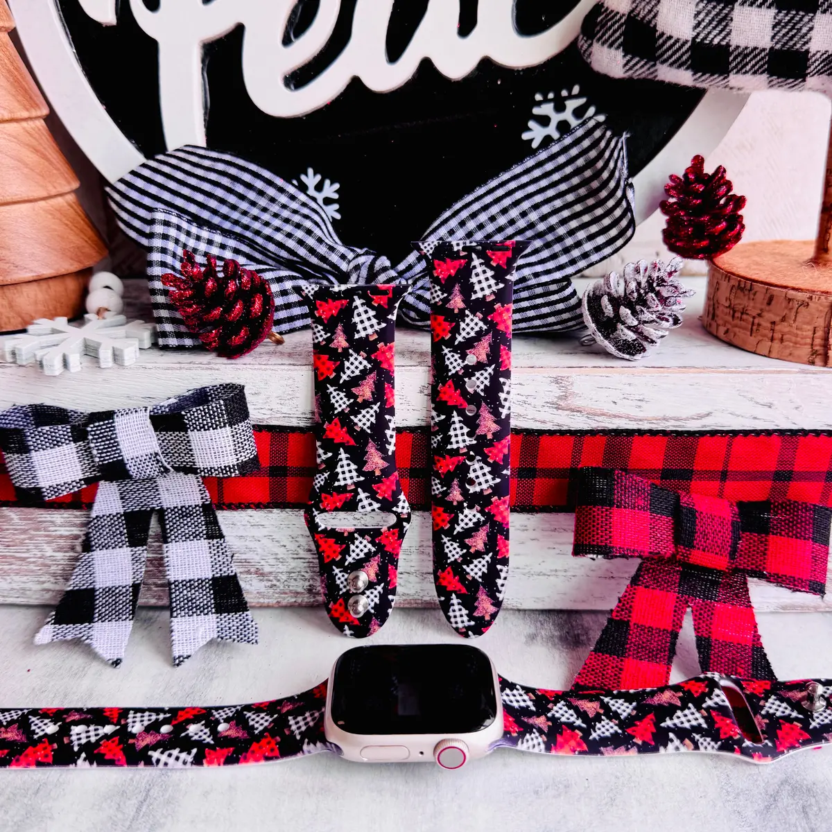 Buffalo Plaid & Pines Print Silicone Band For Apple Watch 1