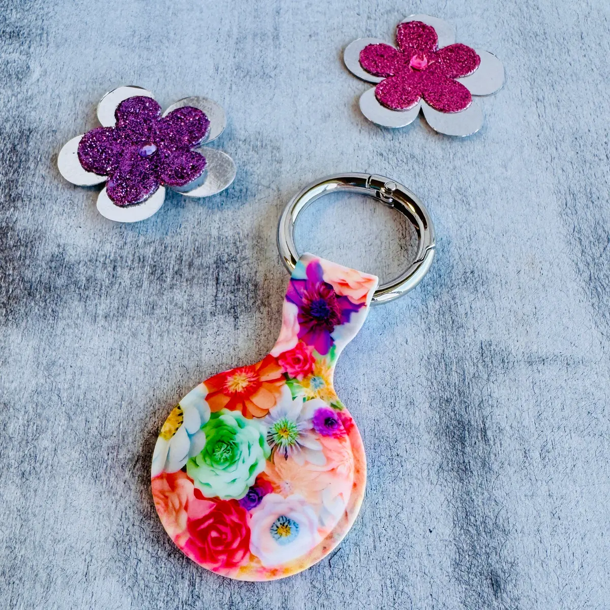 Spring Bouquet Silicone Airtag Holder 1