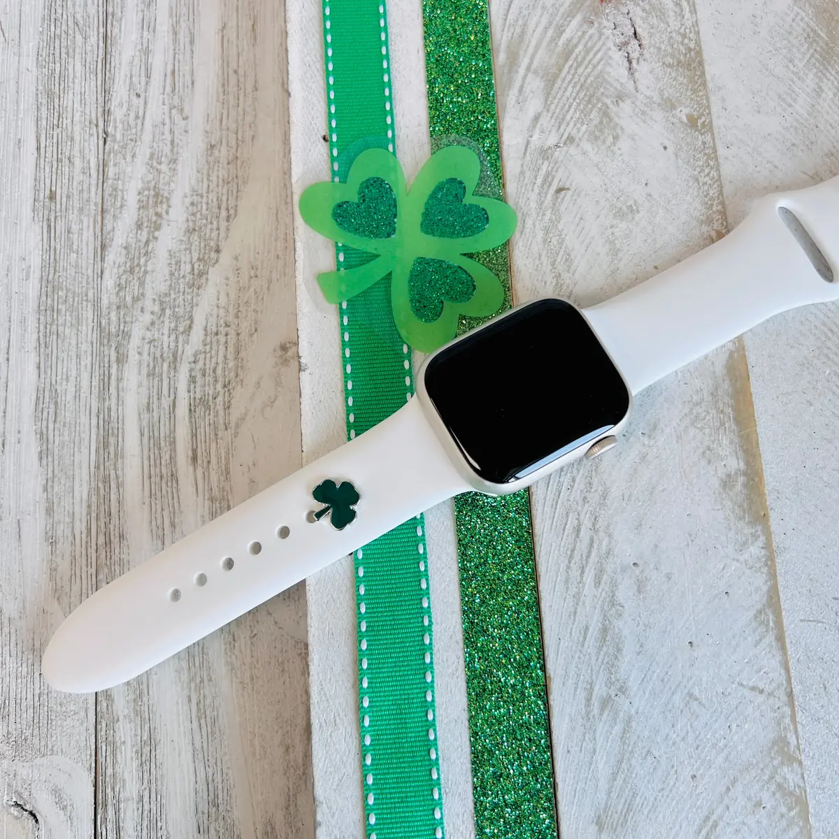 Band Charms 1Pc. Shamrock 2