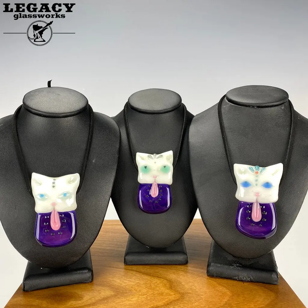 Sakibomb Kiwi Cat Pendants 1
