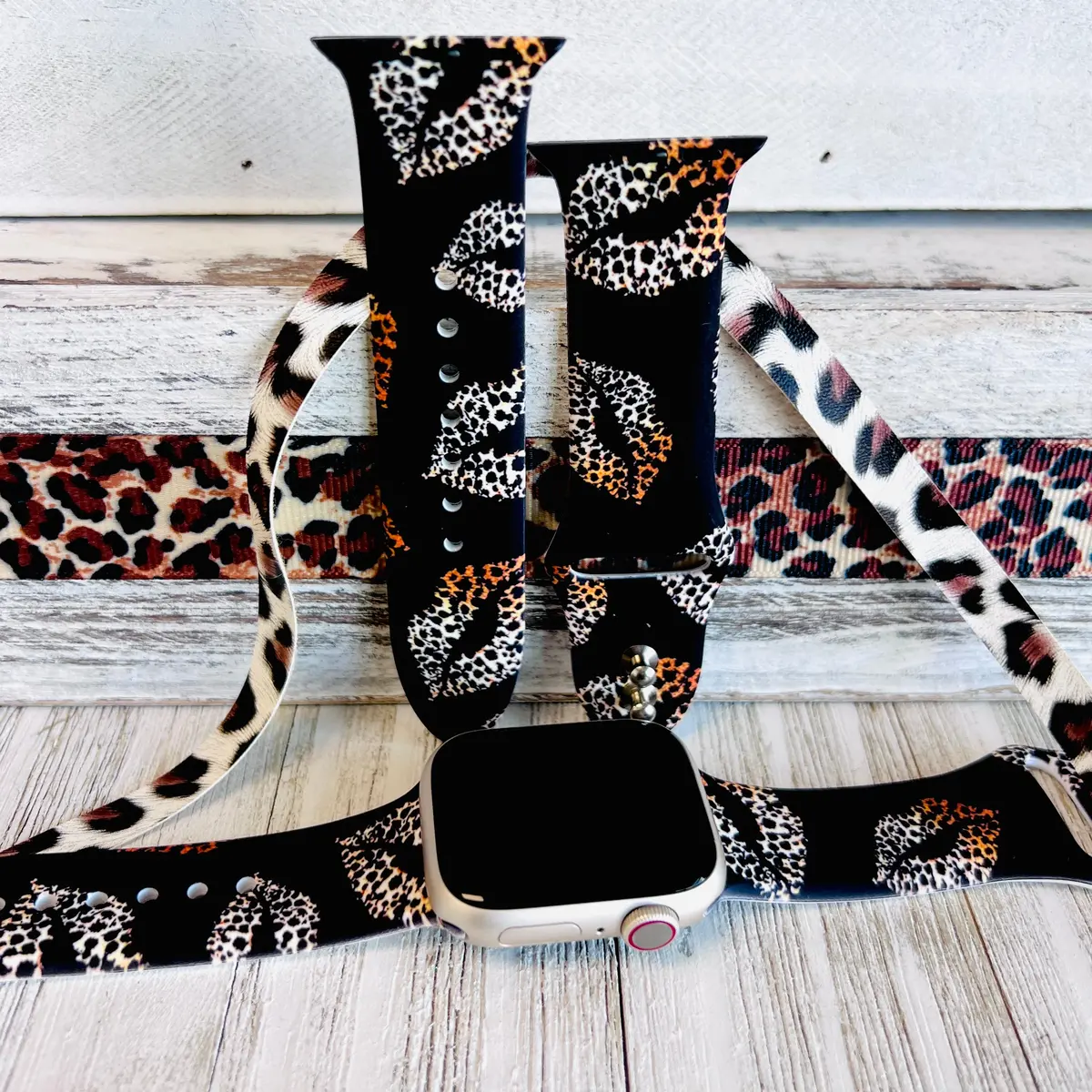 Leopard Smooches Print Silicone Band For Apple Watch 1