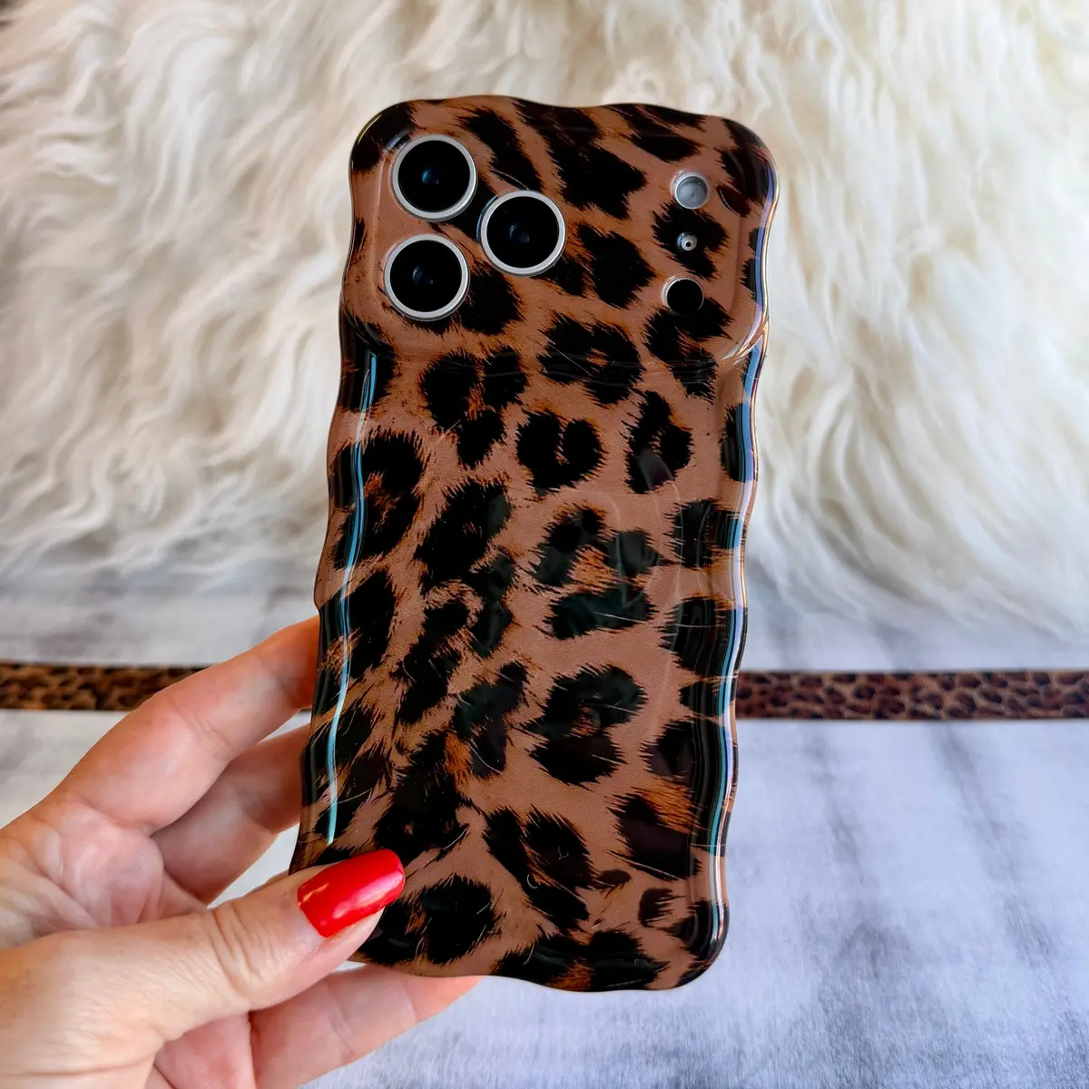 Rawr Mode Wavy Luxe Magsafe Case For Iphone 1