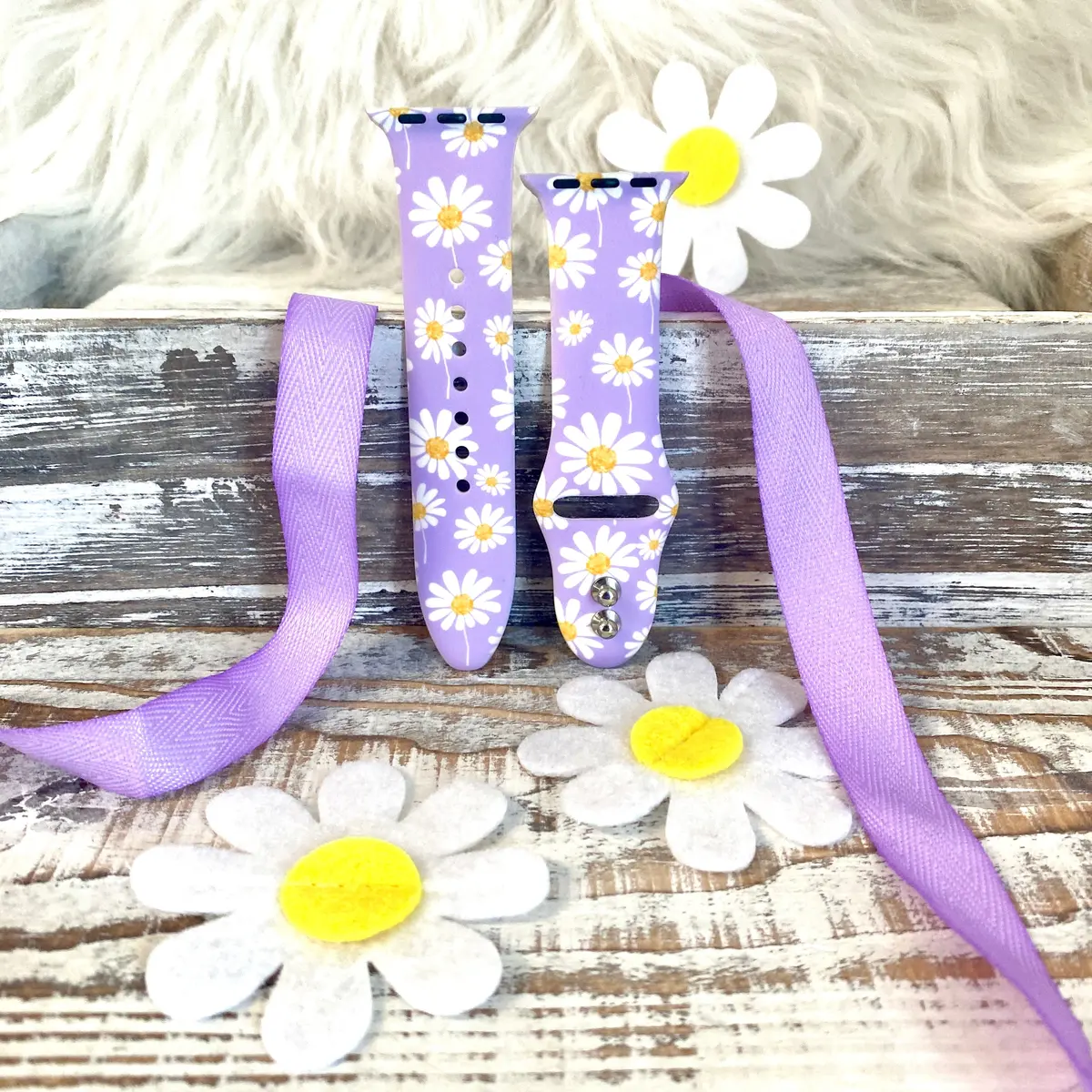 Spring Daisies Print Silicone Band For Apple Watch Two Colors Available 4