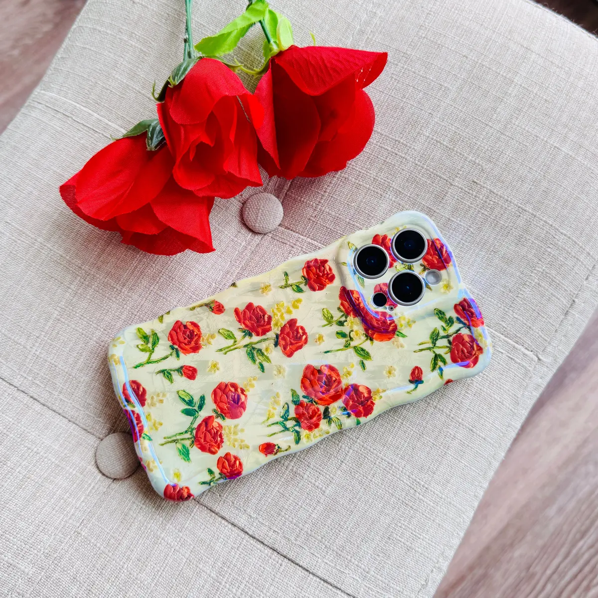 Cottage-Core Crush Wavy Luxe Magsafe Case For Iphone 1