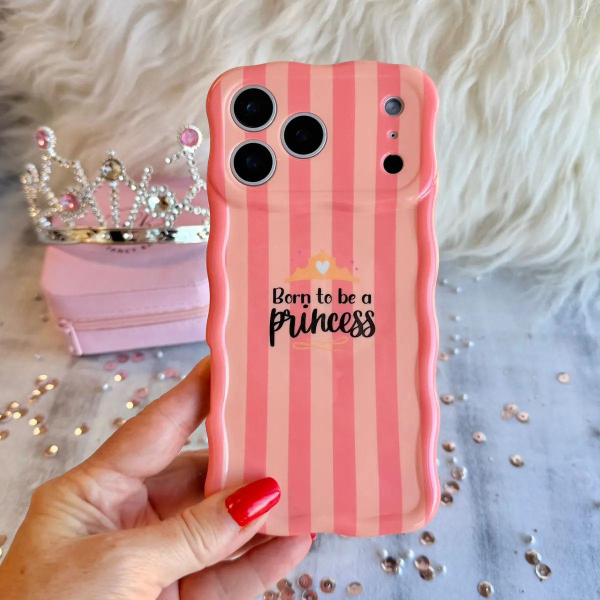 Princess Vibes Wavy Luxe Magsafe Case For Iphone 1