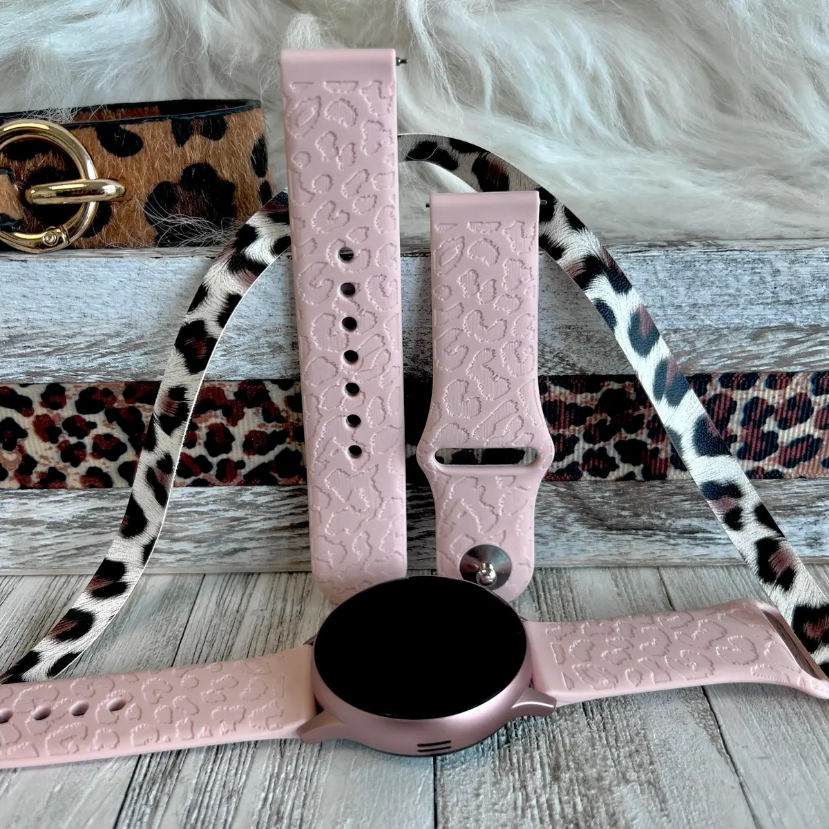 Engraved Pink Sand Leopard Silicone Band For Samsung Watch 1