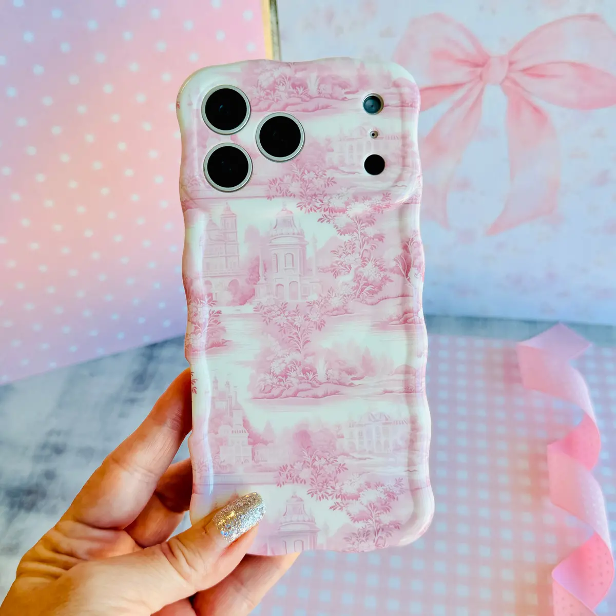 Blush Manor Wavy Luxe Magsafe Case For Iphone 1