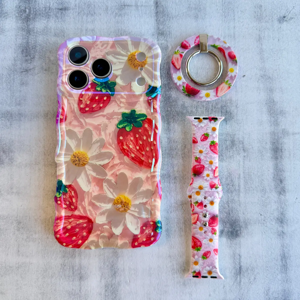 Berry Cute Blooms Iphone + Watch Matching Set 1