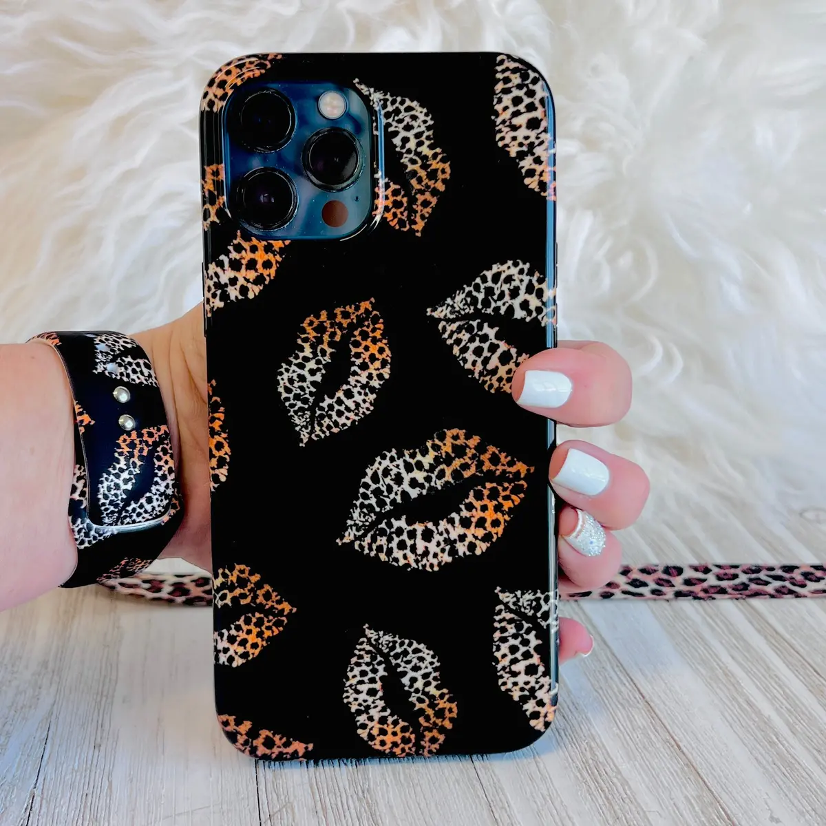 Leopard Smooches Case For Iphone 1