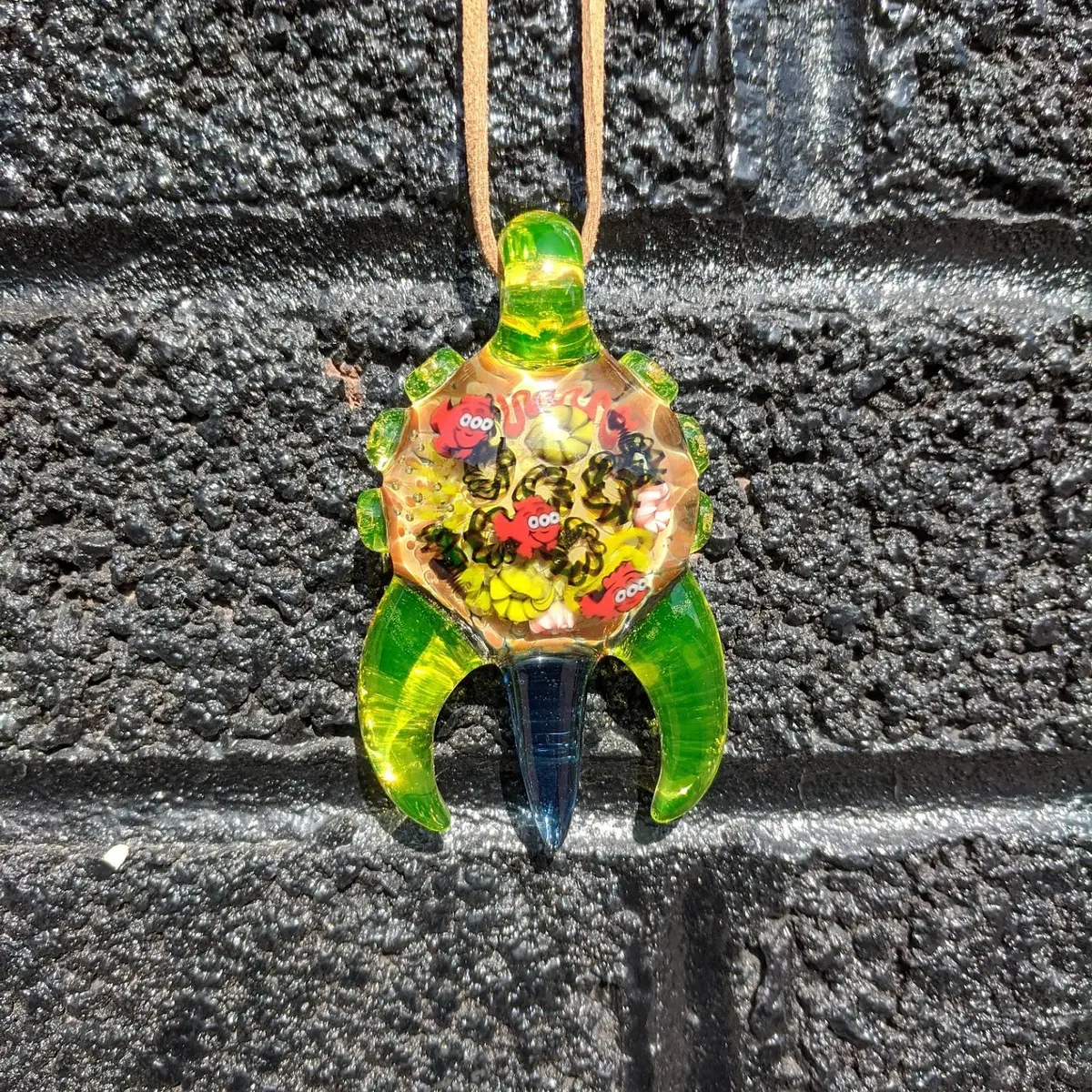 Keys Glass Radioactive Reef Uv Pendant 1