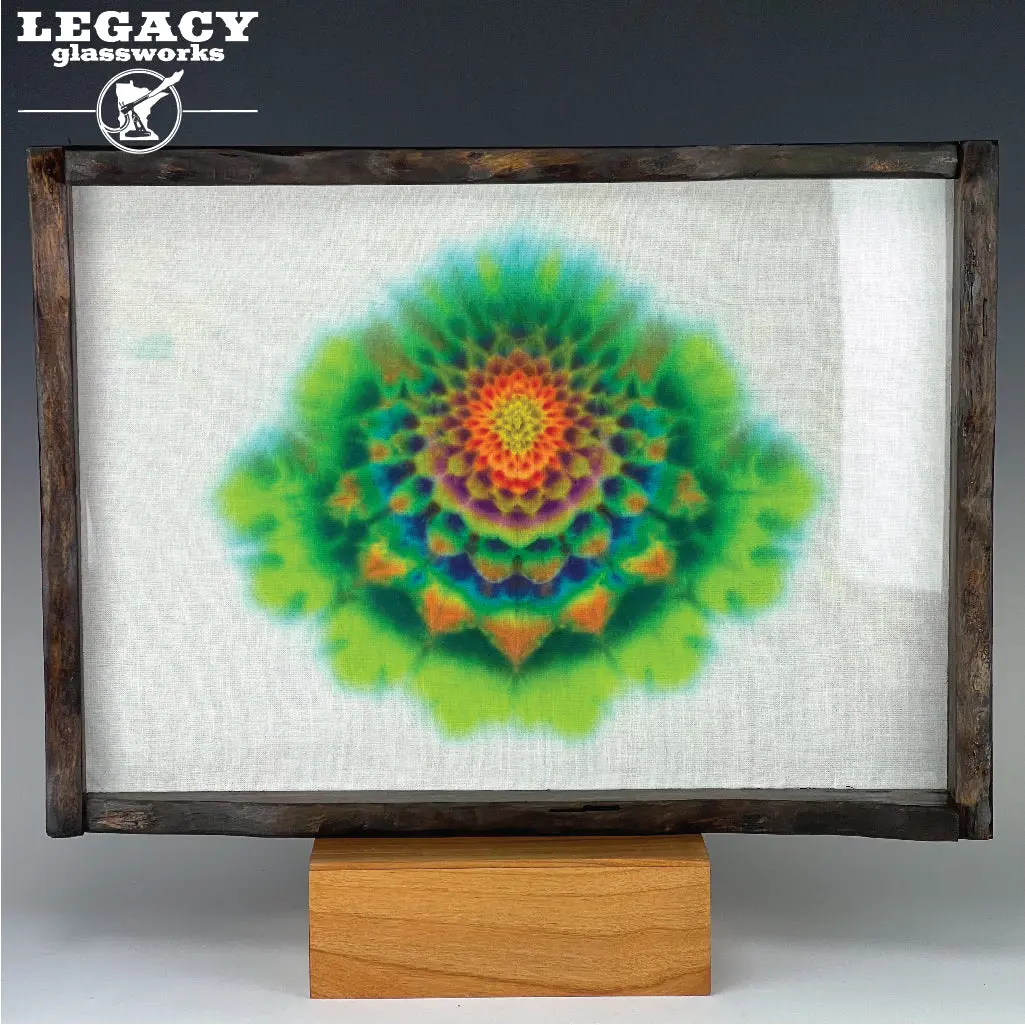 Yogu Framed Tie-Dye "Green Ufo" 1