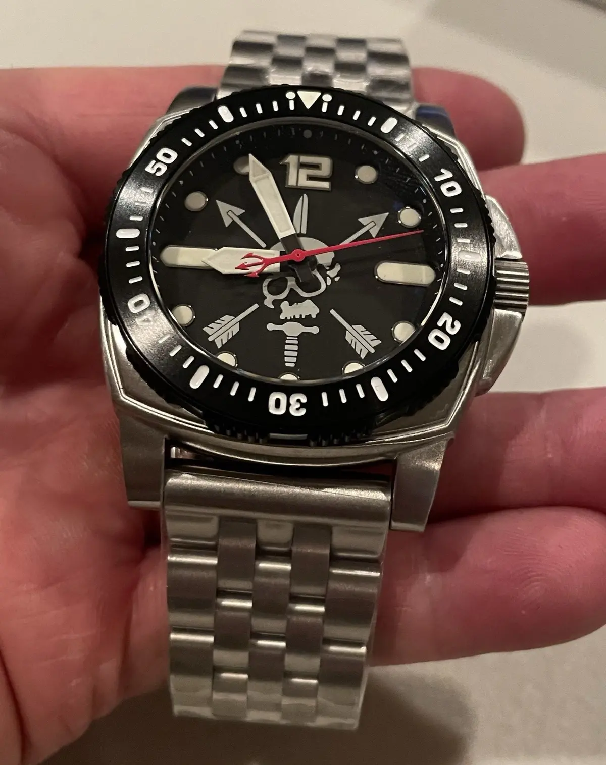 Nous Defions Shumate Dive Watch: Steel Bracelet, Leather Strap & Canvas Strap 1