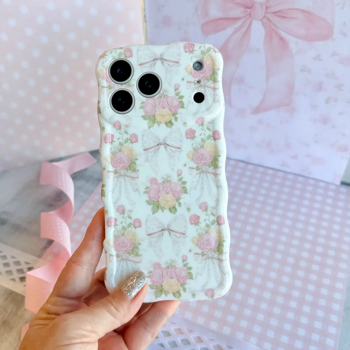Ribbons & Roses Wavy Luxe Magsafe Case For Iphone 1