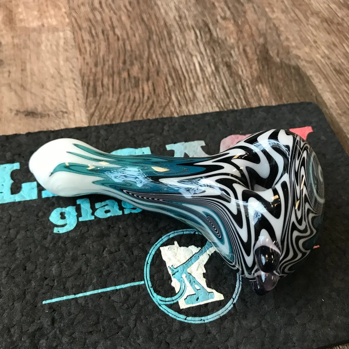 Sammy Flowers Blue, Black, & White Wig Wag Spoon 1