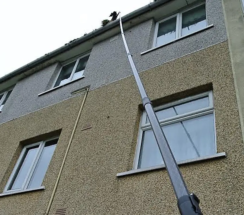 Skyvac®️ Action Photo - Gutter Fork 2 1