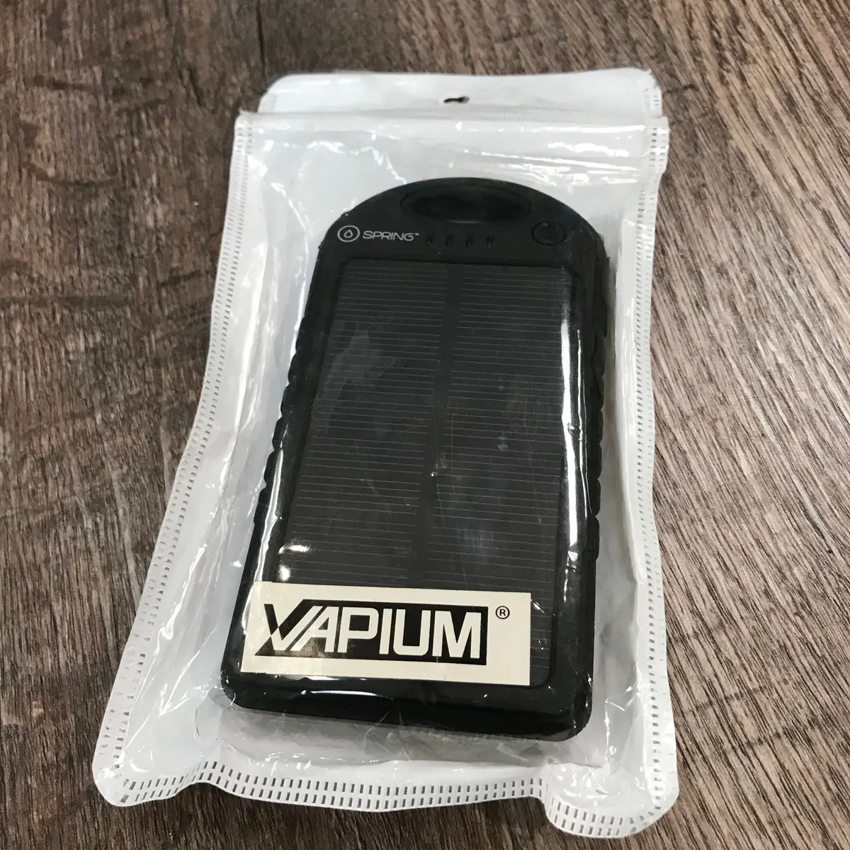 Vapium Solar Charger 1