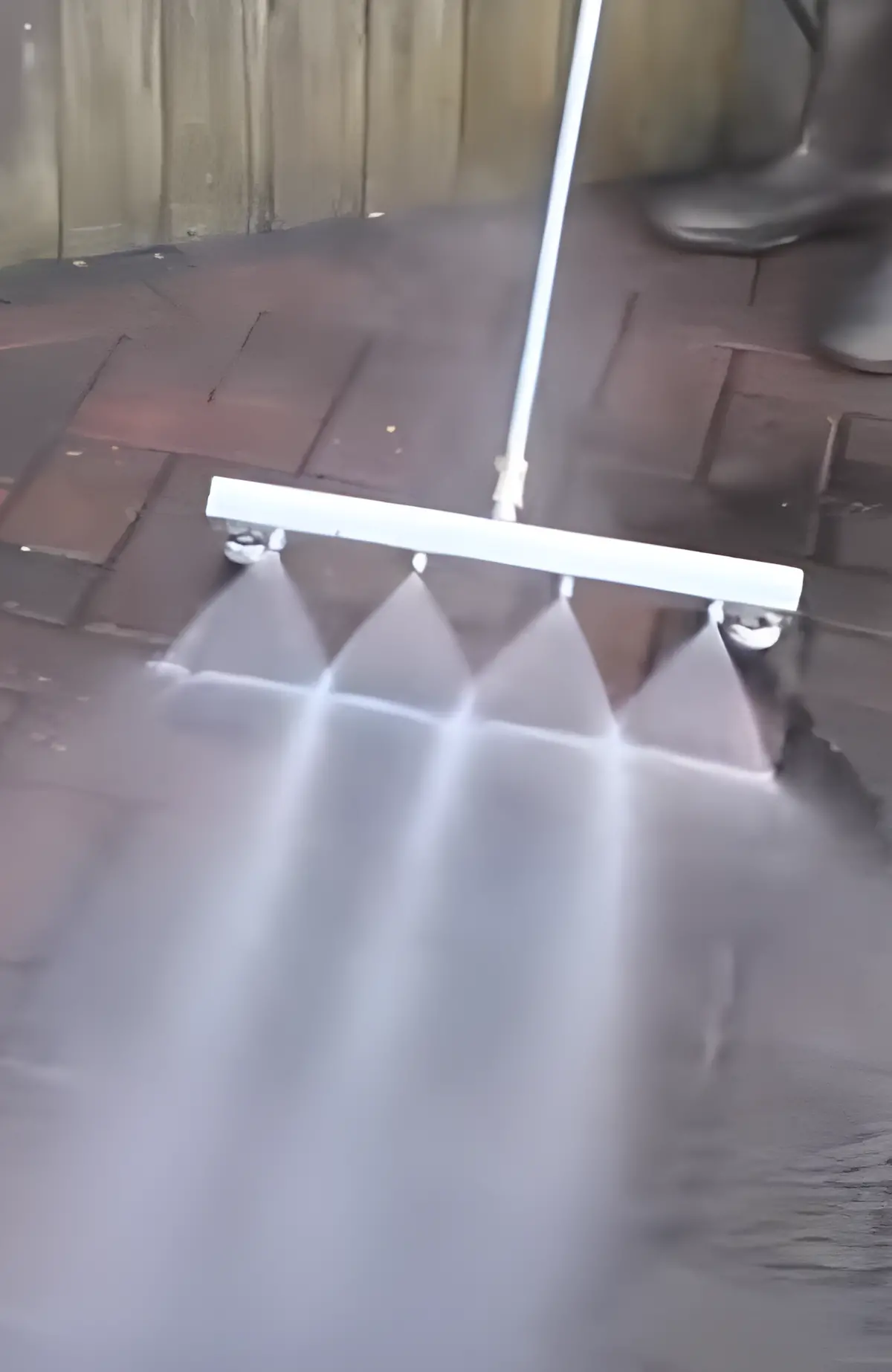 Water Broom Head: 4 Nozzles 1