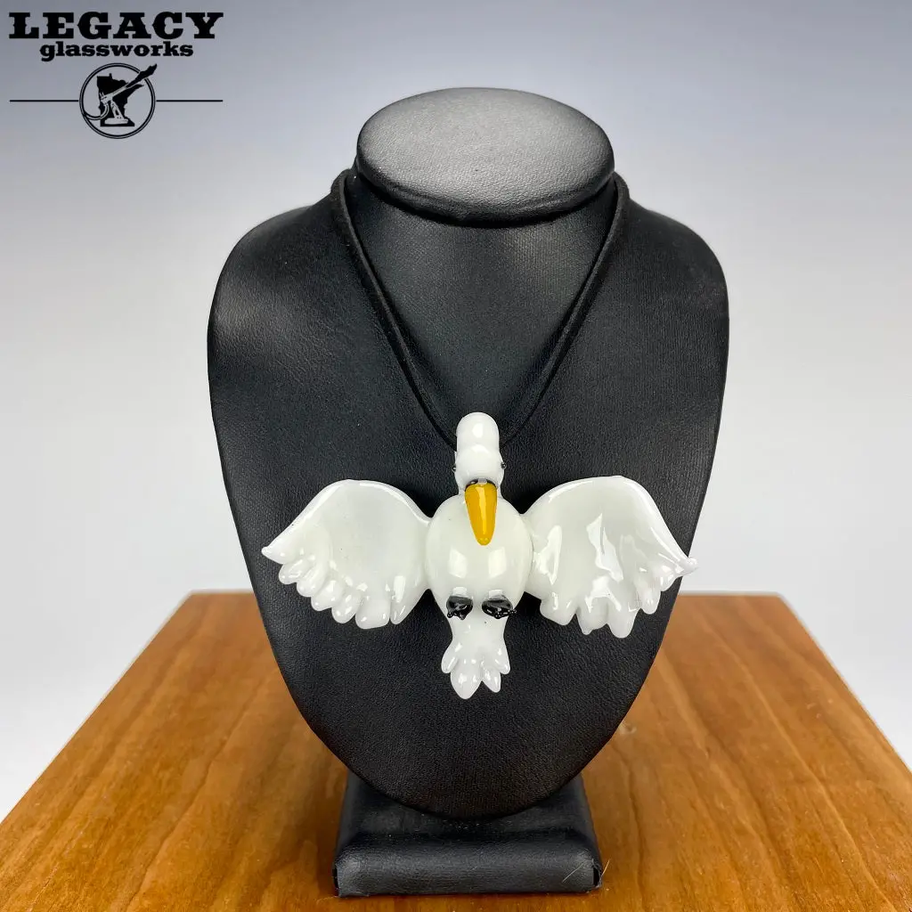 Groe Swan Pendant 1