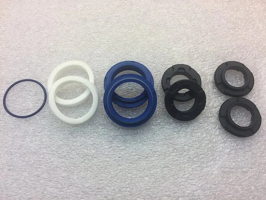 Ohlins Service Kit Chassis Skf Rxf 34/36/38 (50Hrs Dust Wiper Seals) 1