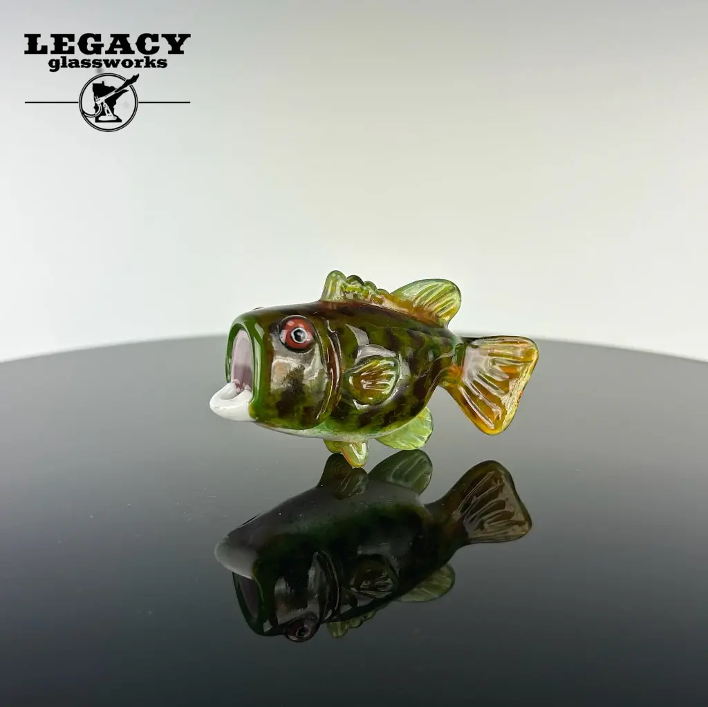 Kennaroo Bass Pendant 1