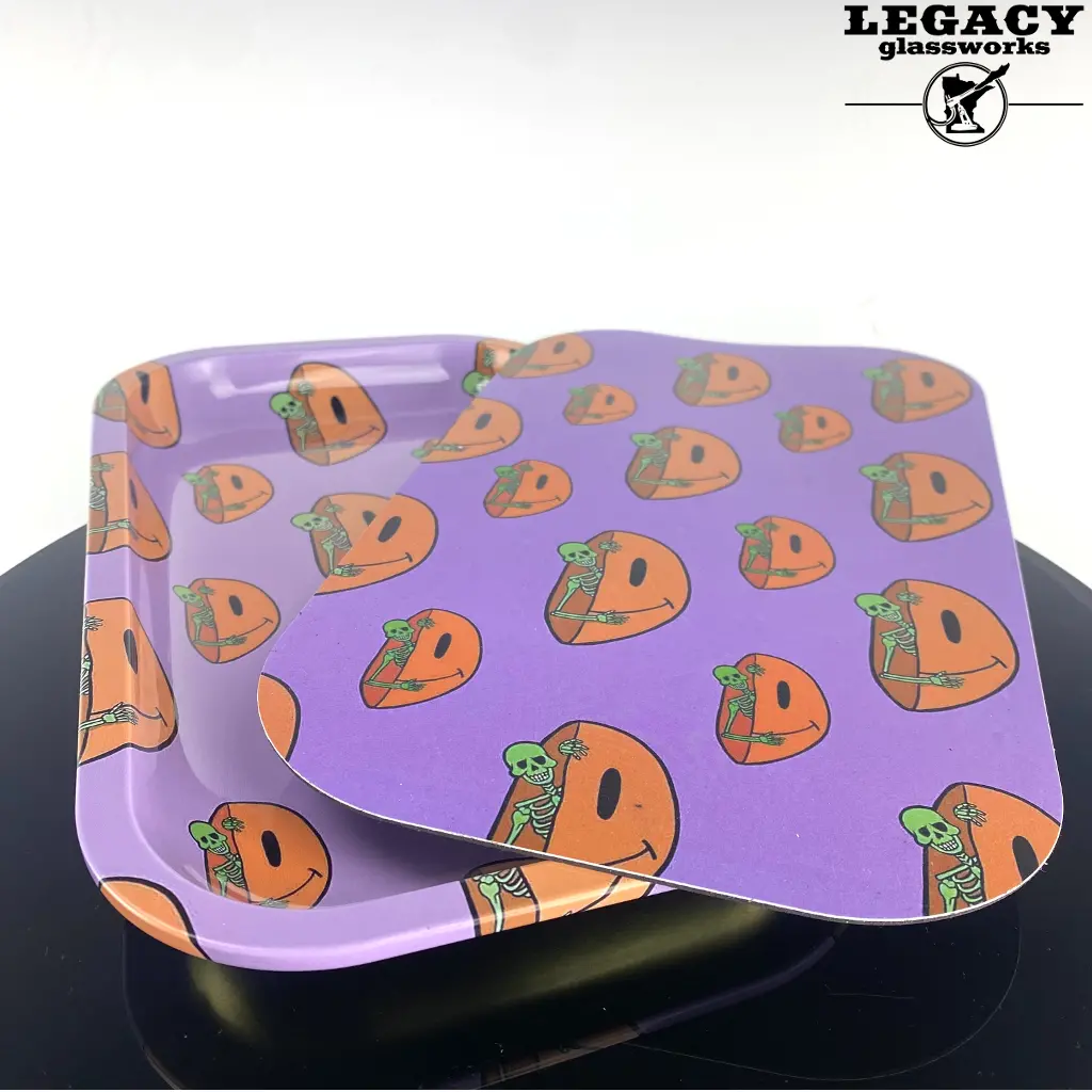 Trevy Metal Skeleton Face Tray 1
