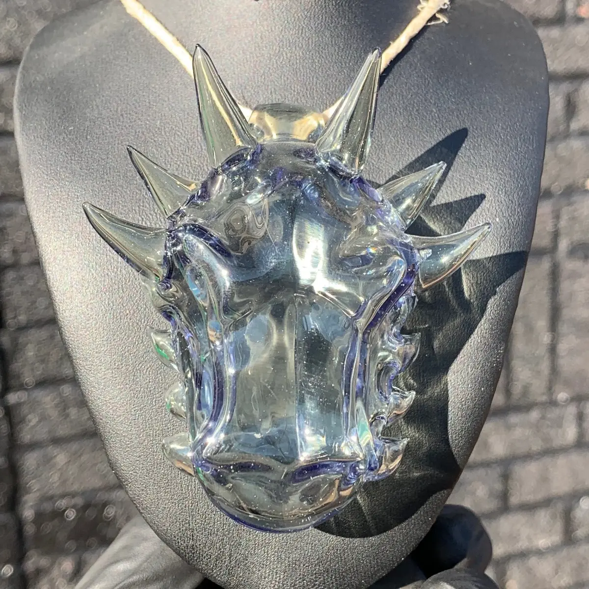 Vela G Horned Lizard Cfl Pendant 1